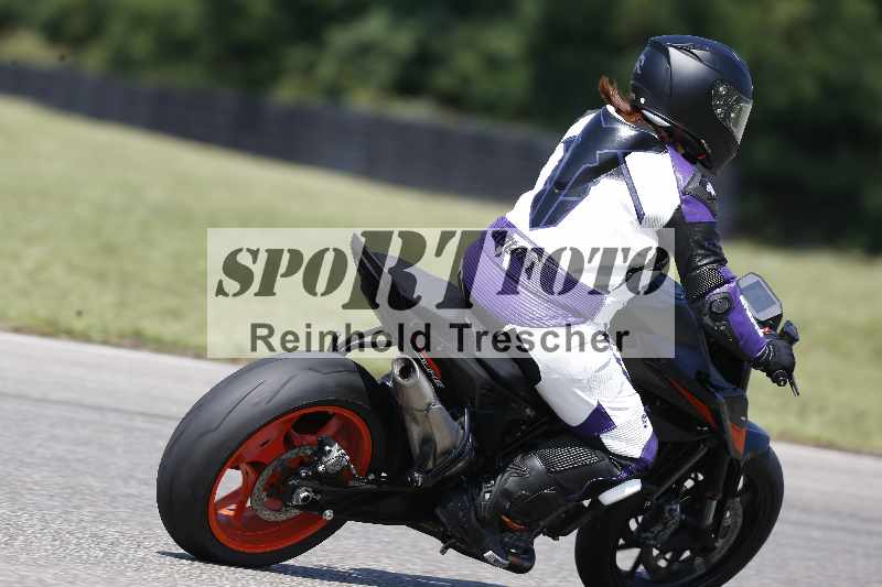 /44 09.08.2025 Plüss Moto Sport ADR/Einsteiger/unklar backside